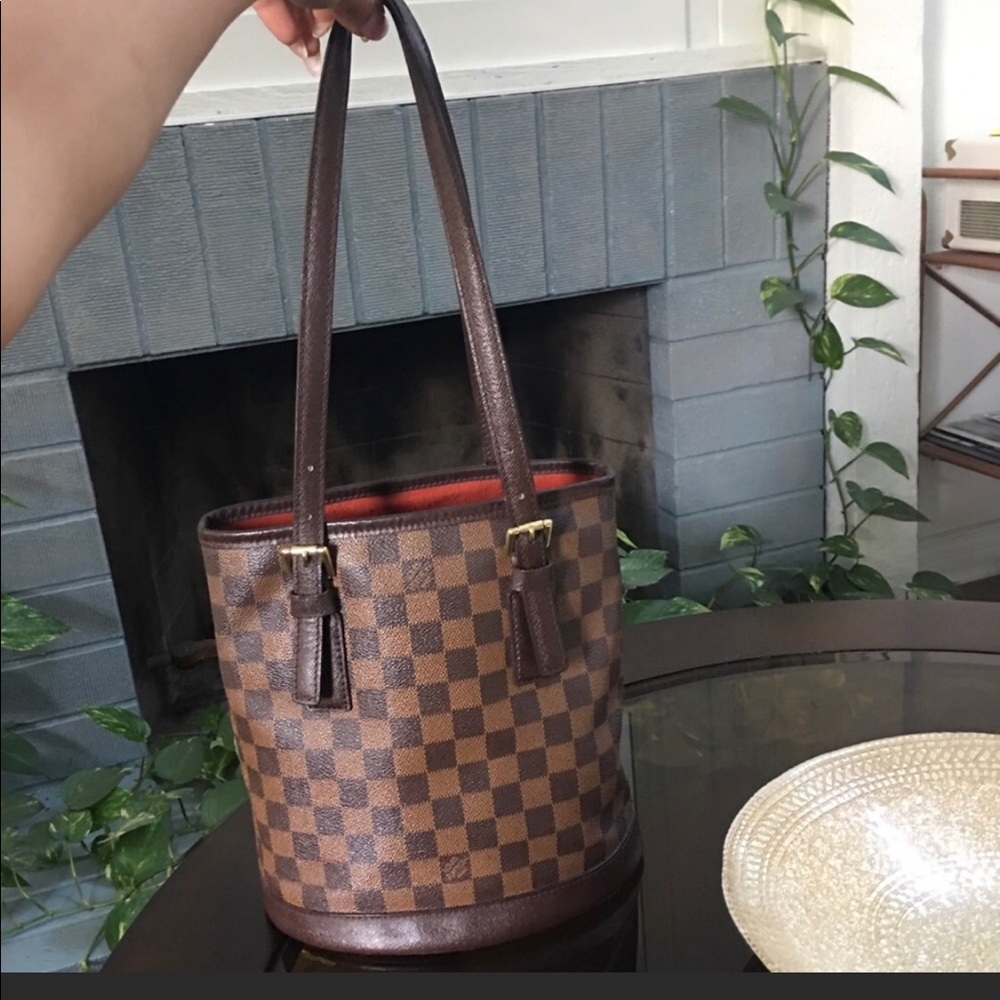 Louis Vuitton Marais Bucket Damier Ebene 27 Brown